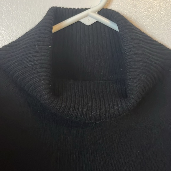 Charter Club 100% Cashmere black turtle neck sweater. - Picture 3 of 4